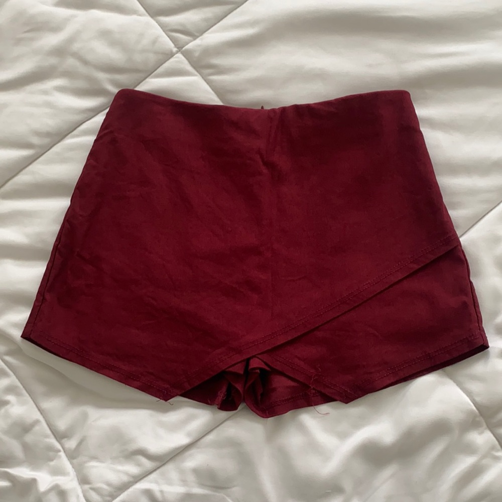 Maroon mini skort